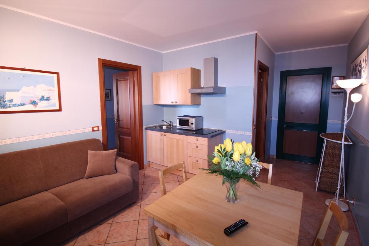 Del Prado Aparthotel Riva Ligure Exterior photo