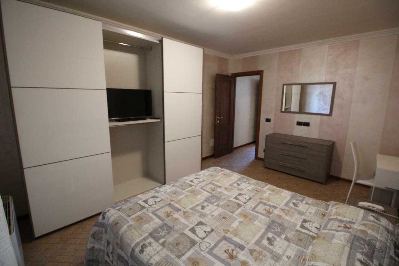 Del Prado Aparthotel Riva Ligure Exterior photo