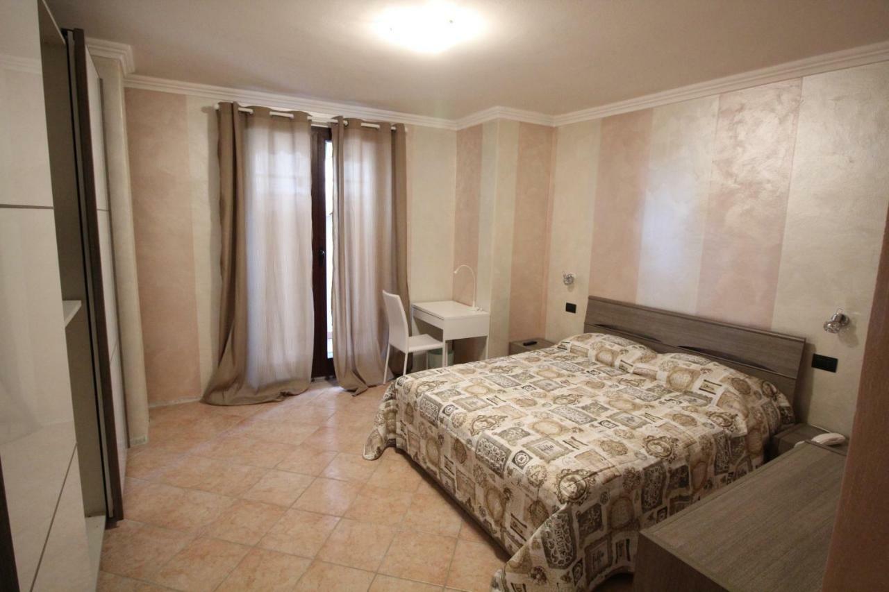 Del Prado Aparthotel Riva Ligure Exterior photo