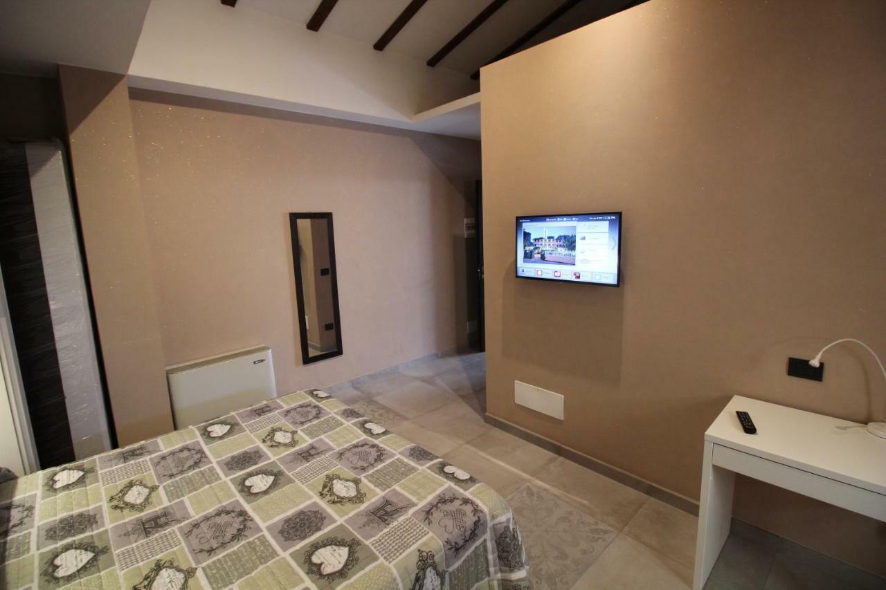 Del Prado Aparthotel Riva Ligure Exterior photo
